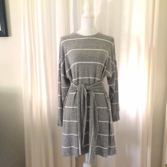 { Topshop } Fleece Tie Waist Striped Dress - Picture 4 of 8